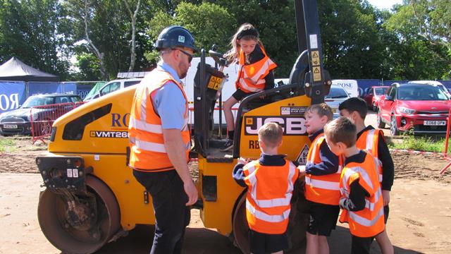 Jonathon Crouch And Pupils On A Roller